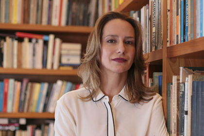Escritório de Carol Proner, mulher de Chico Buarque, soma R$ 1,4 milhão em contratos com a Prefeitura de Maricá