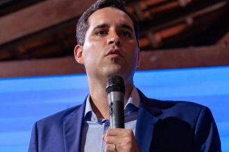 Cavaliere envia à Câmara do Rio projeto que impõe teto de 5% para cargos comissionados na prefeitura