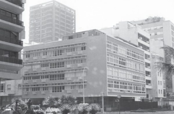 Câmara do Rio recebe exposição gratuita que resgata mudanças na arquitetura carioca através da altura dos edifícios