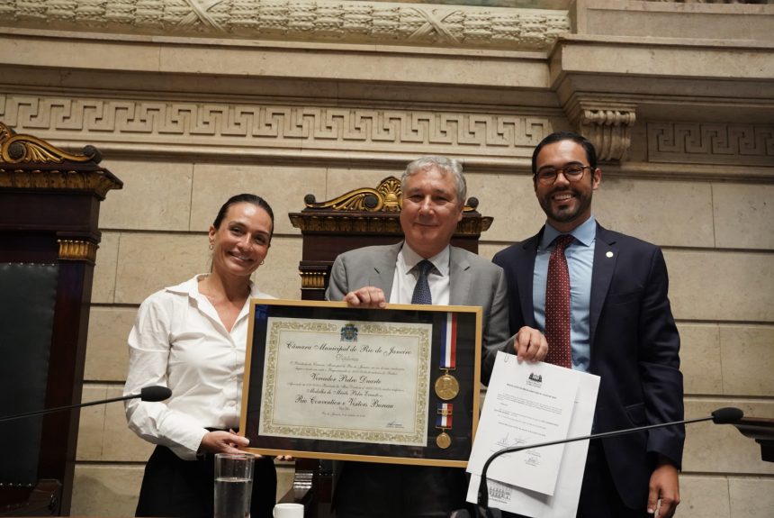 Visit Rio Convention Bureau recebe Medalha Pedro Ernesto na Câmara do Rio