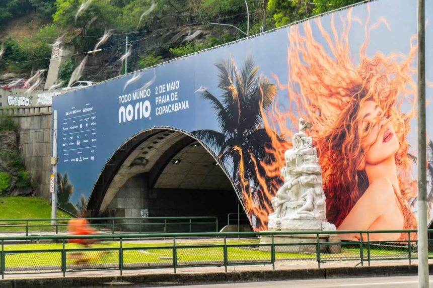 Banner do show da Shakira para a terceira edição do festival "Todo Mundo no Rio"