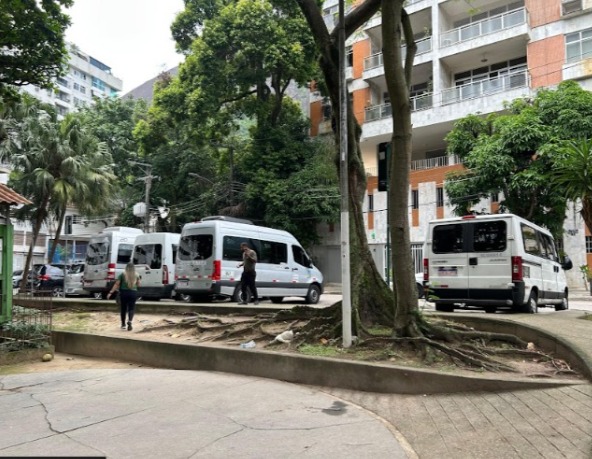 Prefeitura estuda transferir paradas da praça do Trem do Corcovado para o terminal do Cosme Velho