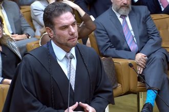 Advogado do PSD, Thiago Boverio no STF