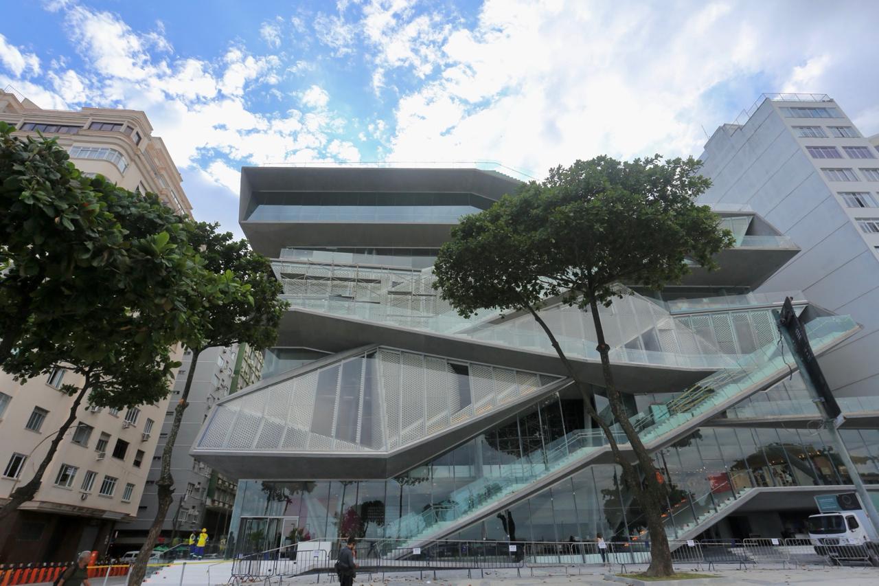 Quinze anos, R$ 345 milhões, e cinco governadores depois, Museu da Imagem e do Som é inaugurado por um desembargador 51 O Museu da Imagem e do Som de Copacabana