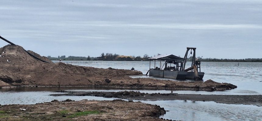 MPF cobra paralisação das obras de dragagem na Praia do Siqueira, em Cabo Frio