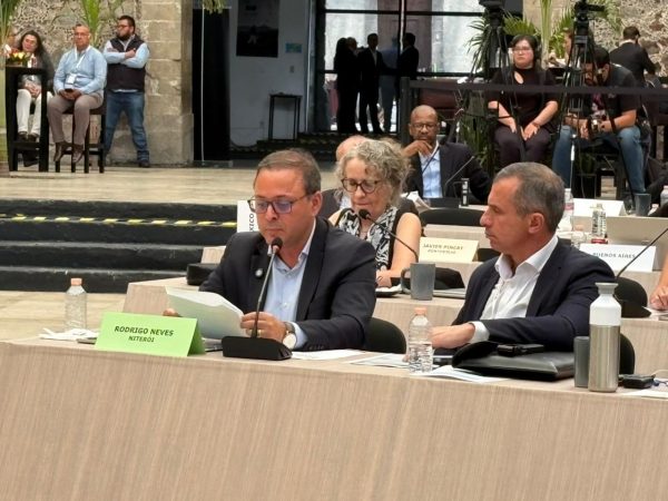 Rodrigo Neves lança convite no México para que Niterói seja sede de reunião com mais de 250 mil cidades de todo o mundo em 2027