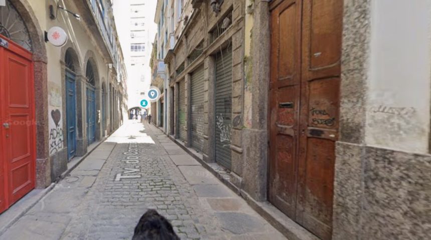 A histórica Travessa do Comércio, no Centro do Rio
