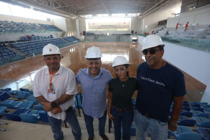Prefeito Rodrigo Neves vistoria obras da Arena Niterói