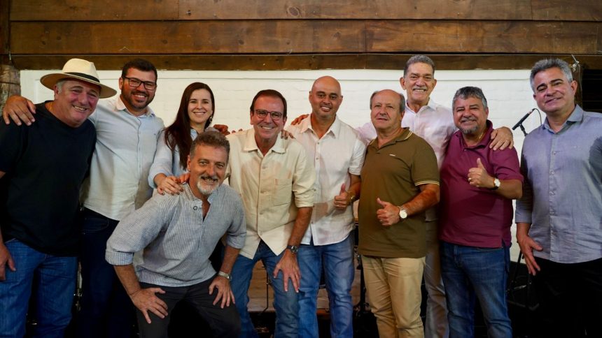 O ex-prefeito do Rio e pré-candidato a governador Eduardo Paes recebe o apoio de políticos do Centro-Sul Fluminense