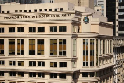 A Procuradoria Geral do Estado tem sido o celeiro dos colaboradores do governador em exercício, Ricardo Couto