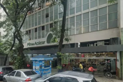 prédio do antigo pão de açucar em botafogo, na rua barão de itambi