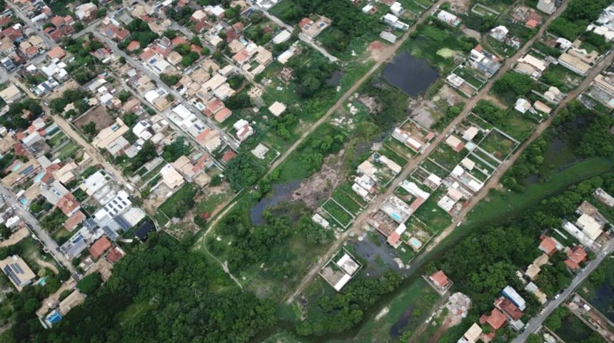 Área de Proteção Ambiental em Búzios vira alvo de ocupação irregular