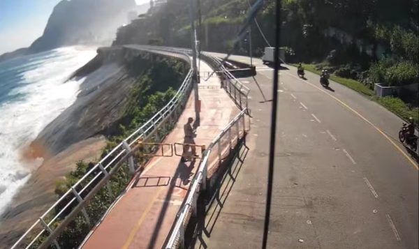 Ciclovia Tim Maia é fechada após registros de ondas de 2 metros; Avenida Niemeyer segue funcionando normalmente