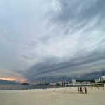Fim de semana no Rio será de calor e chuva, com risco de temporais no sábado e melhora no domingo