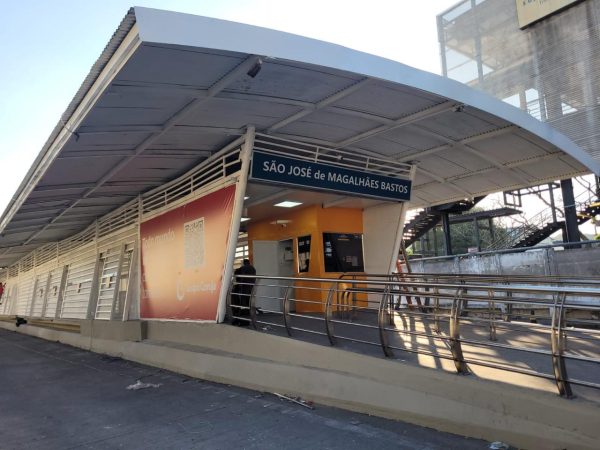 Após incêndio, estação Magalhães Bastos, na Transolímpica, reabre neste sábado (25) 51 Após incêndio, estação Magalhães Bastos, na Transolímpica, reabre neste sábado (25)