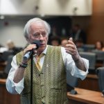 Carlos Minc, da frente de oposição a Douglas Ruas na Alerj, leva suas demandas ao governador Ricardo Couto