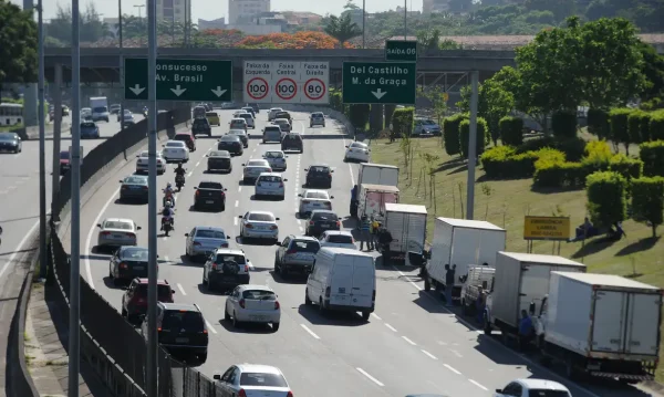 Linha Amarela terá interdição temporária, na madrugada desta quinta (16), para remoção de uma árvore