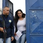 Monique Medeiros, ré pelo homicídio do filho Henry Borel, deixa a prisão no Instituto Penal Santo Expedito, em Bangu.