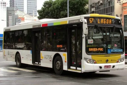 Linha de ônibus municipal na Zona Sul do Rio