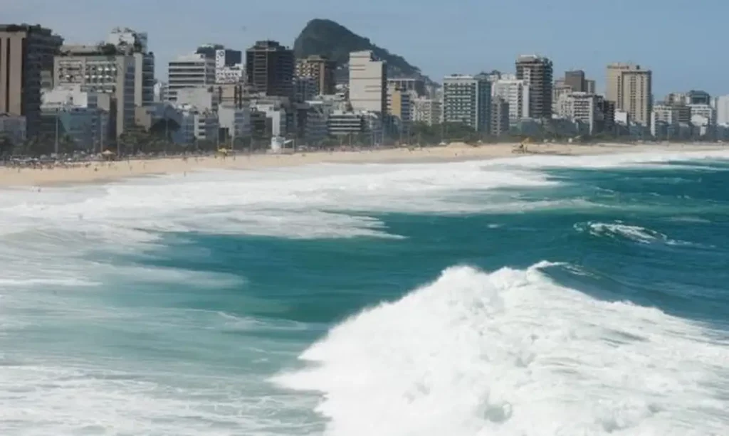 Ocupação hoteleira ultrapassa 90% em Ipanema e Leblon para feriadão de Semana Santa