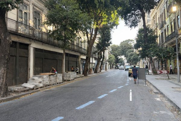 Rua da Cerveja... choca? Prefeitura aponta paralisação e irregularidades em obras no Centro do Rio 58 Rua da Cerveja… choca? Prefeitura aponta paralisação e irregularidades em obras no Centro do Rio