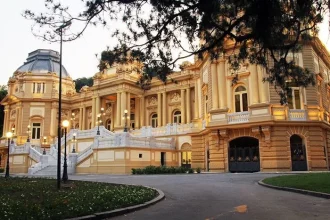 Efeito Couto: um Palácio Guanabara cheio e movimentado, no primeiro dia de reuniões do governador interino