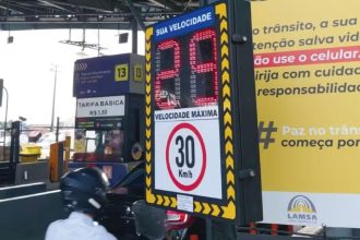 velocidade moto linha amarela