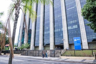 ‘Lei Ricardo Couto’: Câmara do Rio aprova limite de 5% para cargos comissionados na prefeitura