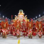 Desfile da Unidos da Viradouro, agremiação de Niterói, no carnaval de 2026