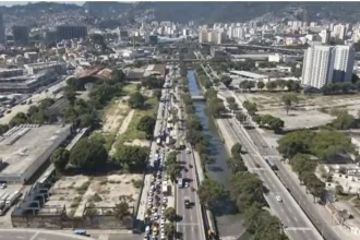 Avenida Francisco Bicalho, no Porto Maravilha