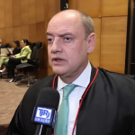 O governador em exercício, desembargador Ricardo Couto