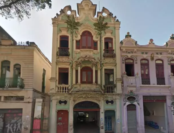 Casarão histórico n Av. Mem de Sá, na Lapa
