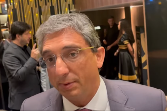 secretário da Casa Civil do estado do Rio, Flávio Willeman, que assinou exonerações