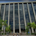 Centro Administrativo Municipal São Sebastião, sede da Prefeitura do Rio, que reestruturou a Zona Norte