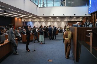 Deputados discutiram em plenário os rumos da CPI do Banco Master e a disputa entre requerimentos apresentados por PSOL e PL