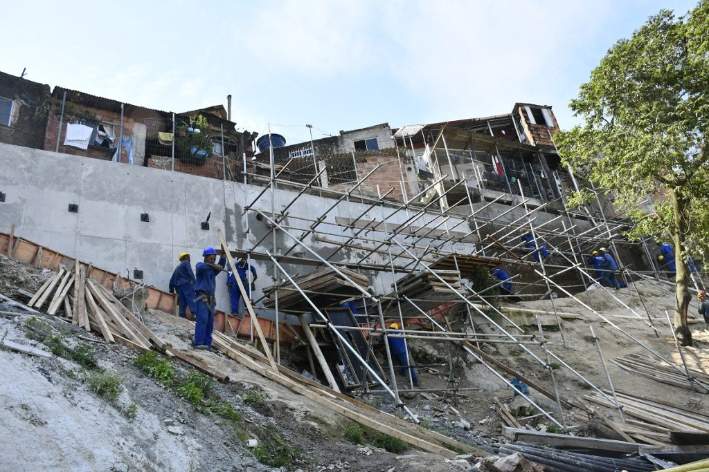 Prefeitura de Niterói lança edital de R$ 54 milhões para obras de urbanização no Morro da Penha