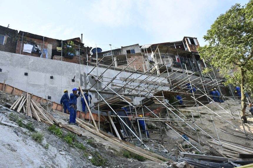 Ponto de contenção de encosta no Morro Boa Esperança, em Niterói