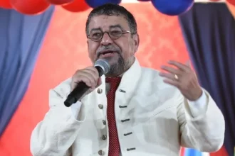 Prefeitura de Maricá libera US$ 100 mil para patrocinar evento em Nova York com Quaquá entre os palestrantes