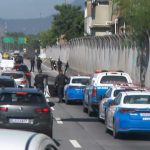 Linha Vermelha é fechada durante operação policial no Complexo da Maré