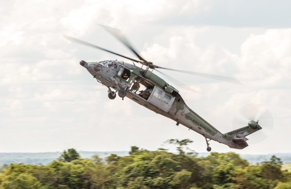 governo do estado suspende compra de helicóptero avaliado em R$ 70 milhões por desconfiar que a aeronave era usada