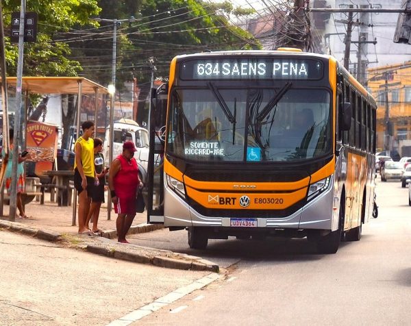 Linha de ônibus 634 (Bananal x Saens Peña) começa a rodar no Rio e é a primeira a não aceitar dinheiro em espécie para pagamento