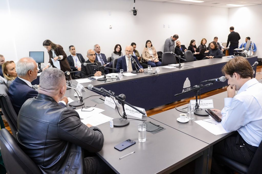 Comissão da Alerj que fiscaliza gastos do estado marca audiência para discutir papel dos municípios na LDO