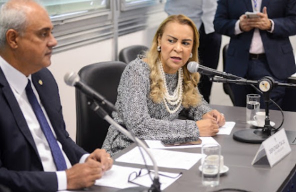 prefeitos tentam blindar verbas do estado contra o uso eleitoral e político