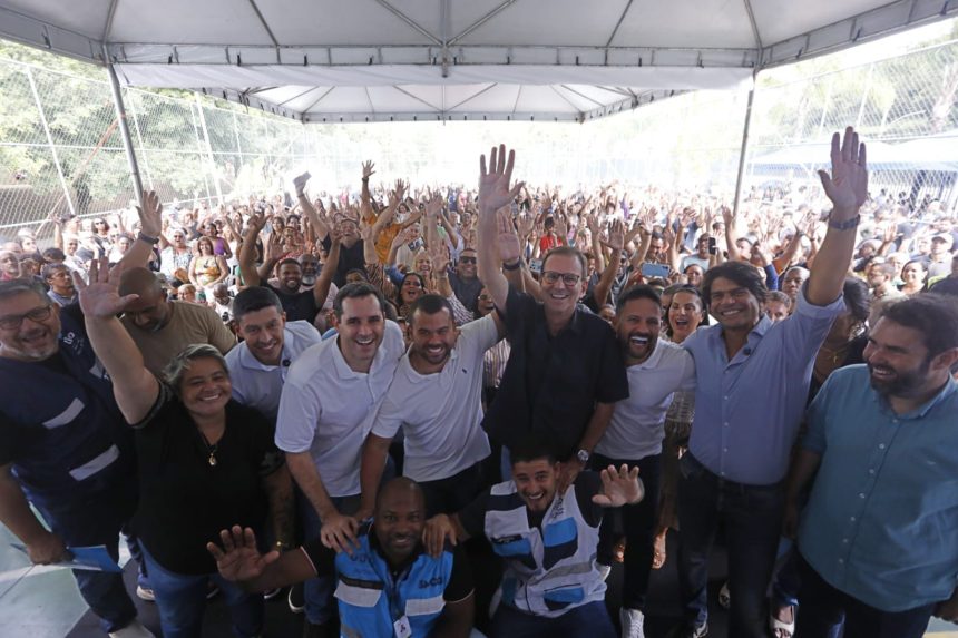 Felipe Pampolha participou de agenda pública com Eduardo Paes e Eduardo Cavaliere na Praça Seca, na Zona Oeste do Rio