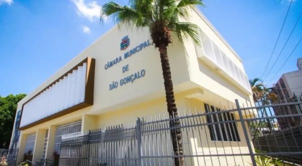 Câmara de São Gonçalo aprova moção pelo fim da escala 6×1, contrariando perfil conservador da Casa