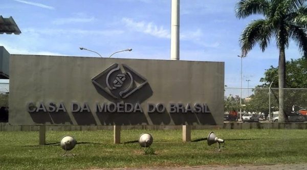 Os trabalhadores resolveram aderir à greve em assembleia realizada nesta quinta-feira (14).