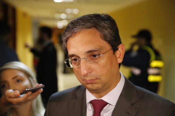 Secretário de Casa Civil assina 189 exonerações em três dias; GSI é o principal alvo desta quarta (13)