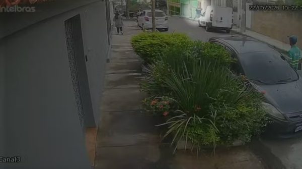 Funcionário da Águas do Rio é preso após atropelar e agredir cliente em briga por corte de água em Quintino; veja o vídeo