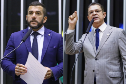 Foto dividida entre Carlos Jordy e Sóstenes Cavalcanti em plenário da Câmara Federal