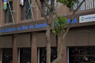 Fachada da Junta Comercial do Estado do RJ (Jucerja), responsável pelo registro de novas empresas